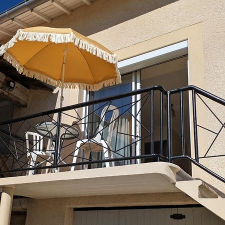 Comme A La Maison Clonas-sur-Vareze Kültér fotó